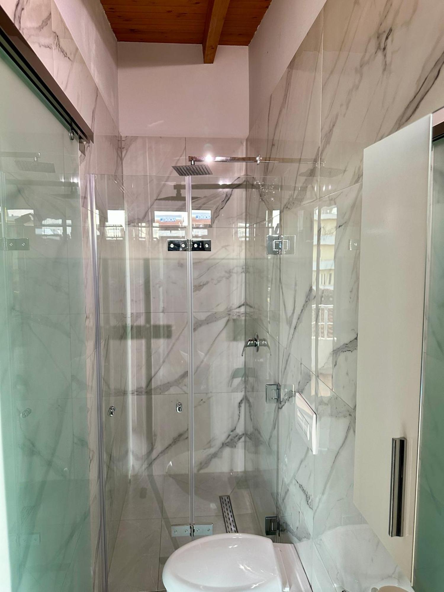 Anel Suites Vlorë Esterno foto